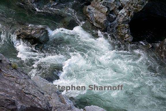 smith river rapids graphic